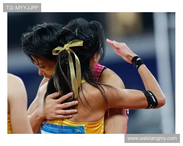 全运会田径女子100米栏预赛激烈角逐选手争夺决赛名额